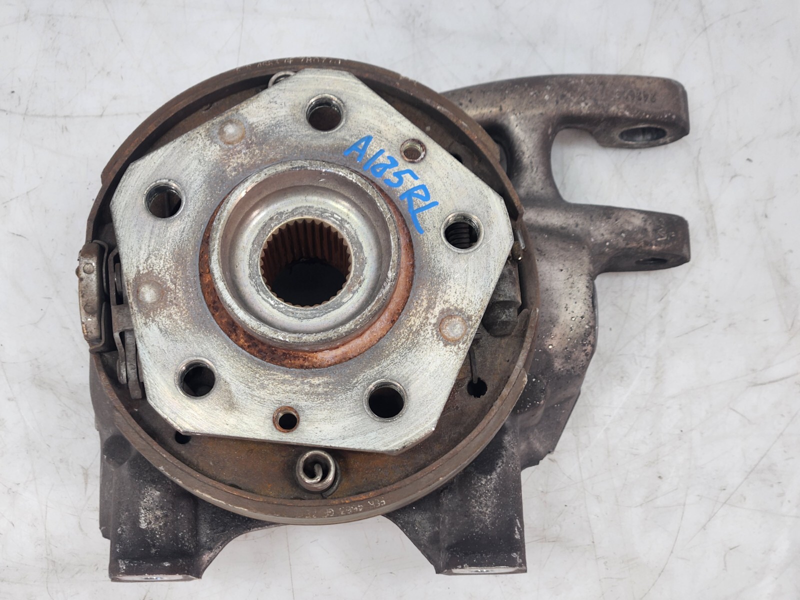 ✅ 13-19 OEM Maserati GT Sport M145 Rear Left Driver Spindle Knuckle Hub Carrier