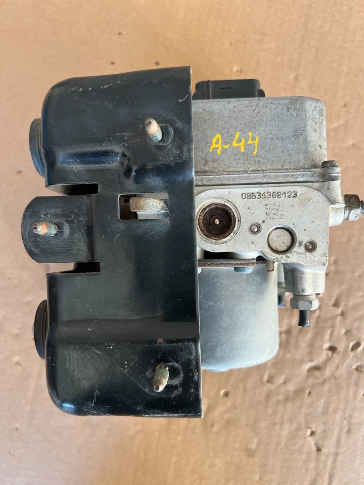 2008 2009 SATURN ASTRA ANTI LOCK BRAKE PUMP MODULE ABS OEM 15918123 - Image 4 of 4