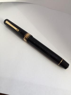 OMAS EXTRA “The American Club Hong Kong” 18k Gold nib F size FOUNTAIN PEN (003)