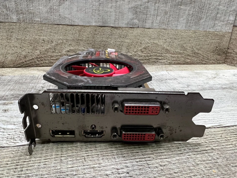 AMD ATI Radeon HD 5750 HD575X 1 GB, DDR 5 Graphics Card, HDMI Display Port, DVI - Image 3 of 4