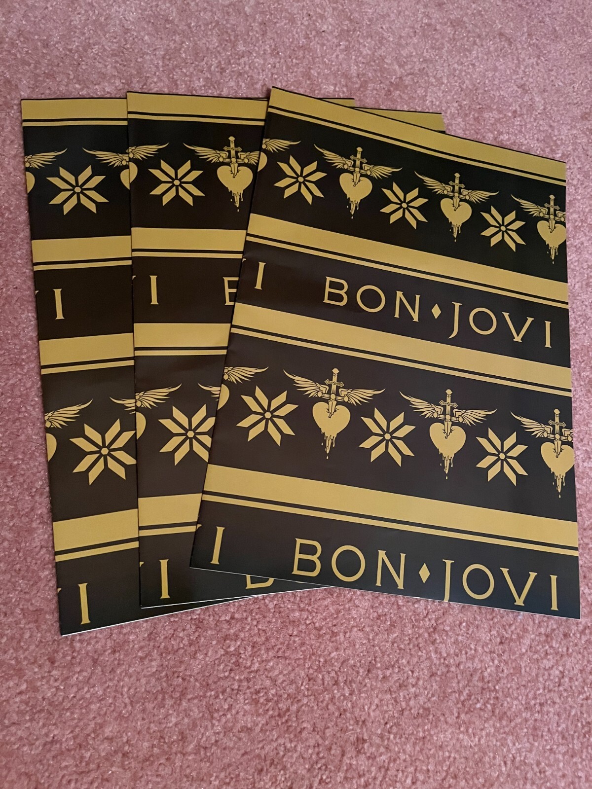 BON JOVI Wrapping Paper - 27-3/4