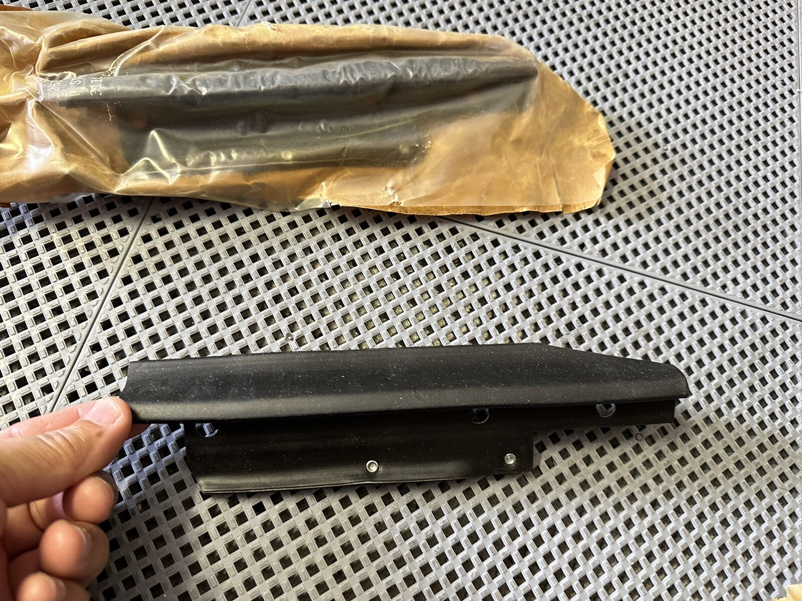 1/4 window belt molding Chrysler TC by Maserati 16v DOHC turbo 1989-91 NOS Mopar