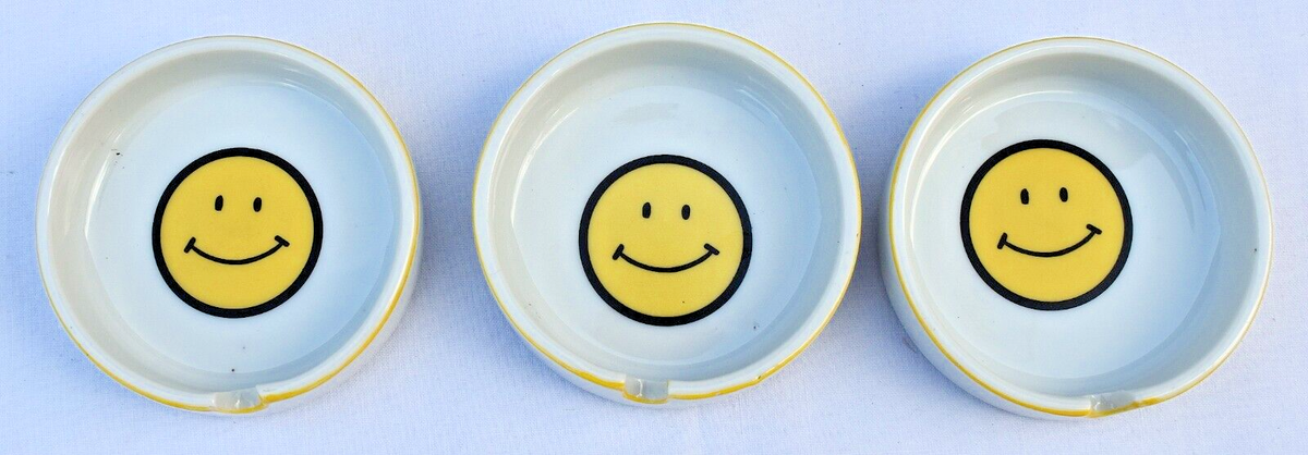 ユースホステルシール　1966 三宅茂福 Vintage - Made In Japan - SMILEY FACE - HAVE A NICE DAY - 4 Mugs