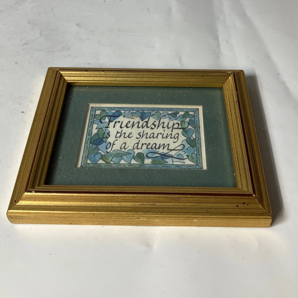 Arte de pared con marco dorado Friendship Sharing a Dream Nittany Quill Penn State Foto 2 de 4