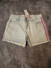 NEW The Children's Place Girls Size 10 Stripe light blue Denim jean shorts