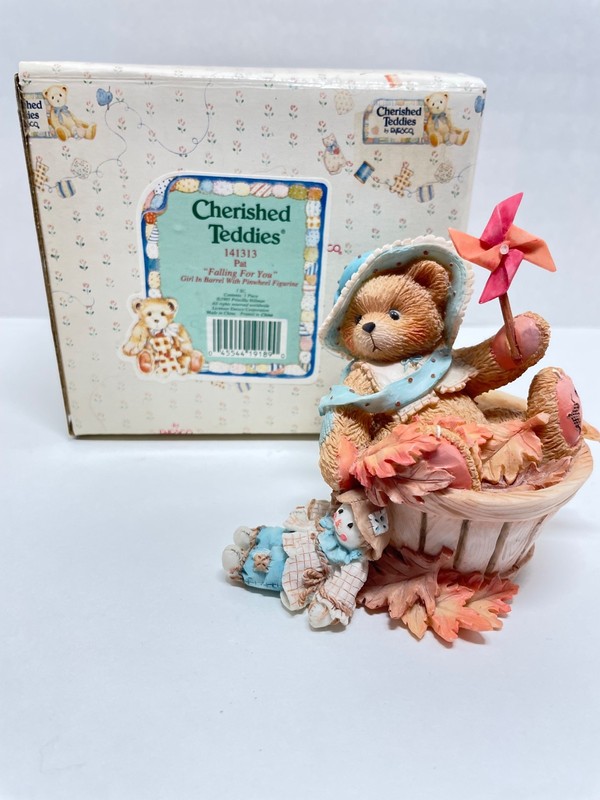 Cherished Teddies: Pat