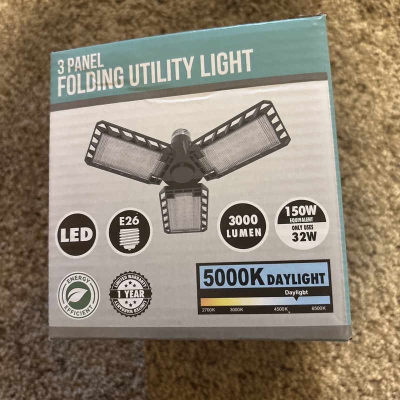 3-Panel Led Ceiling Folding Utility Light 3000 LUMEN - 5000K Daylight 32W NEW
