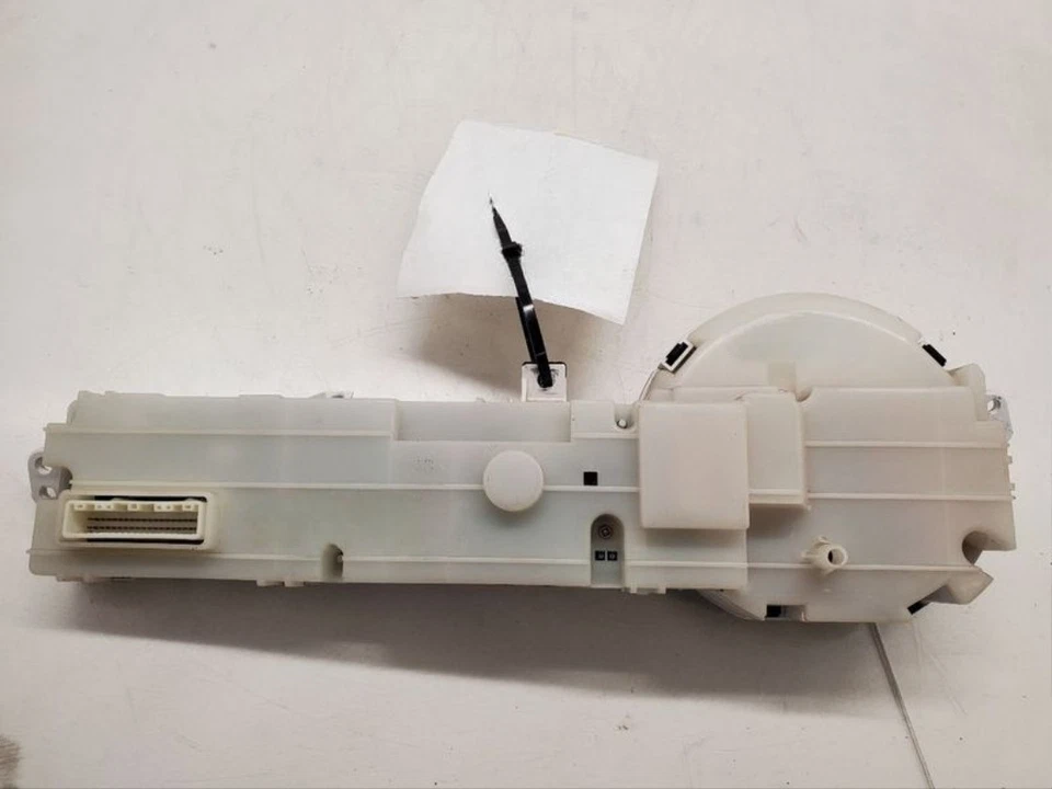 2004-2005 Scion xB Speedometer w/Tach Instrument Gauge Cluster AT Assembly Oem Foto 2 de 4