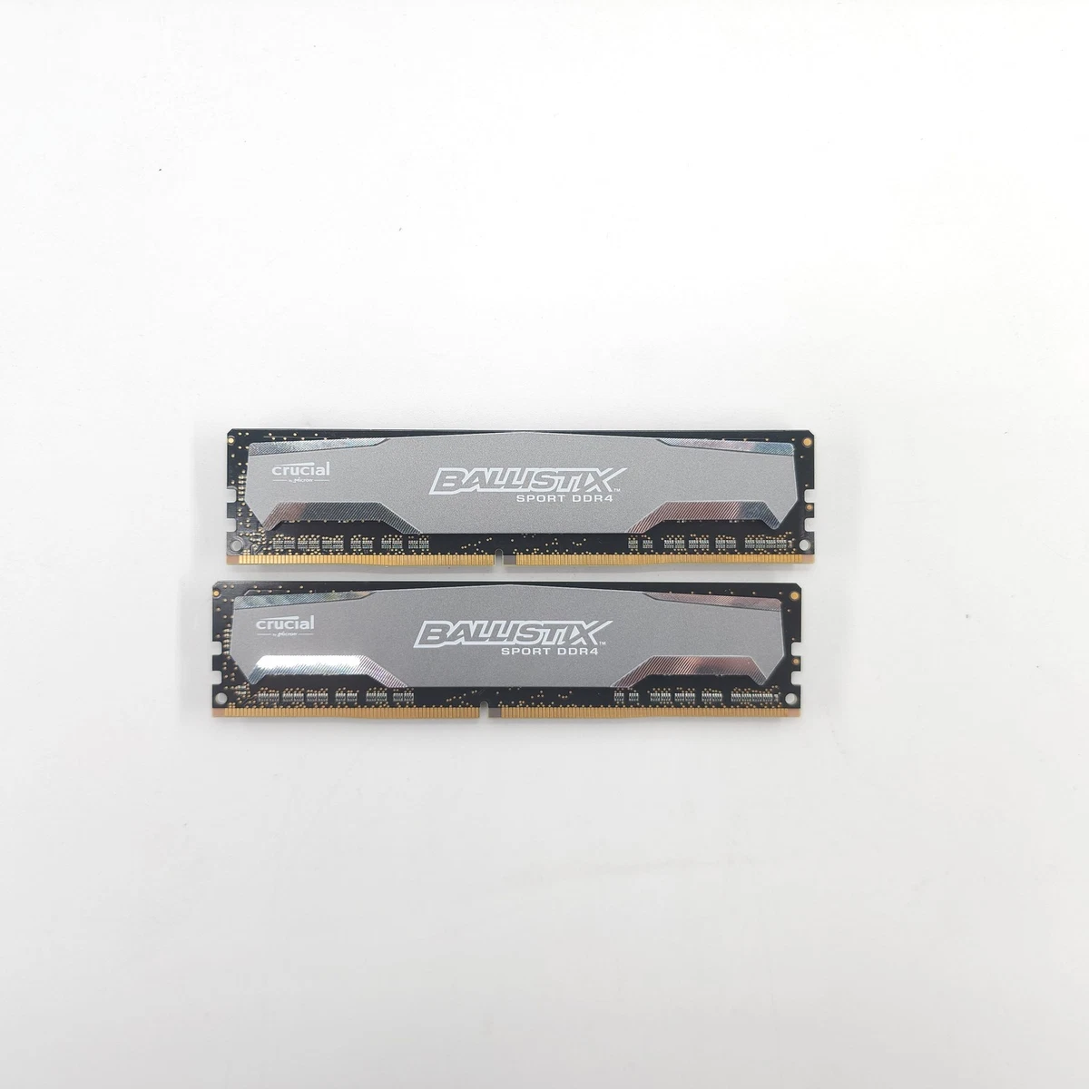 Test mémoire Ballistix Tactical Tracer RGB 2 x 16 Go 2666 MHz : Introduction, page 1
