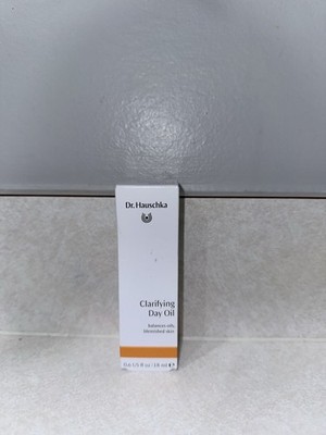 Dr. Hauschka Clarifying Day Oil   0.6 fl oz / 18 ml   For Oily & Blemished Skin