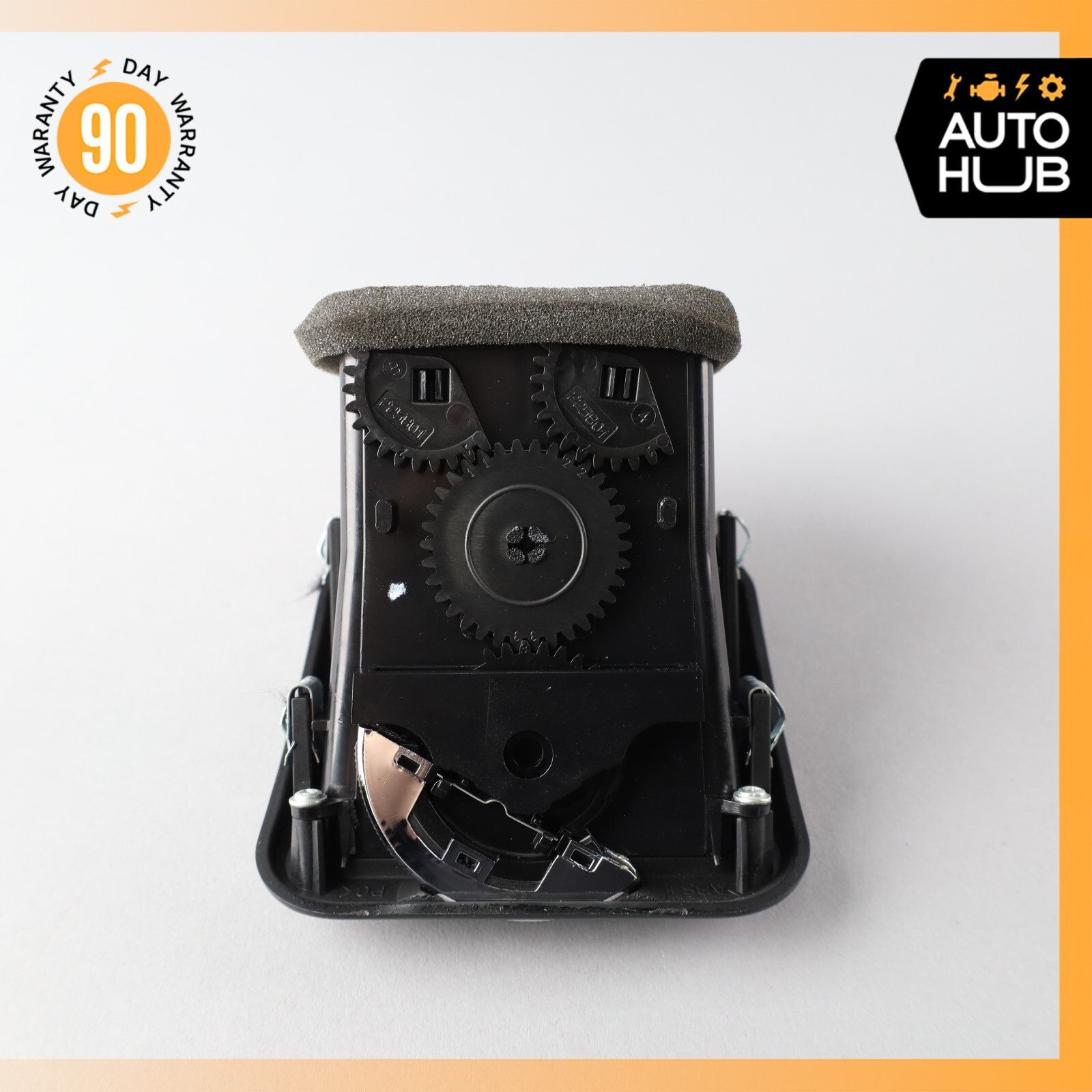 03-13 Maserati Quattroporte M139 Front Right or Left Console AC A/C Air Vent OEM