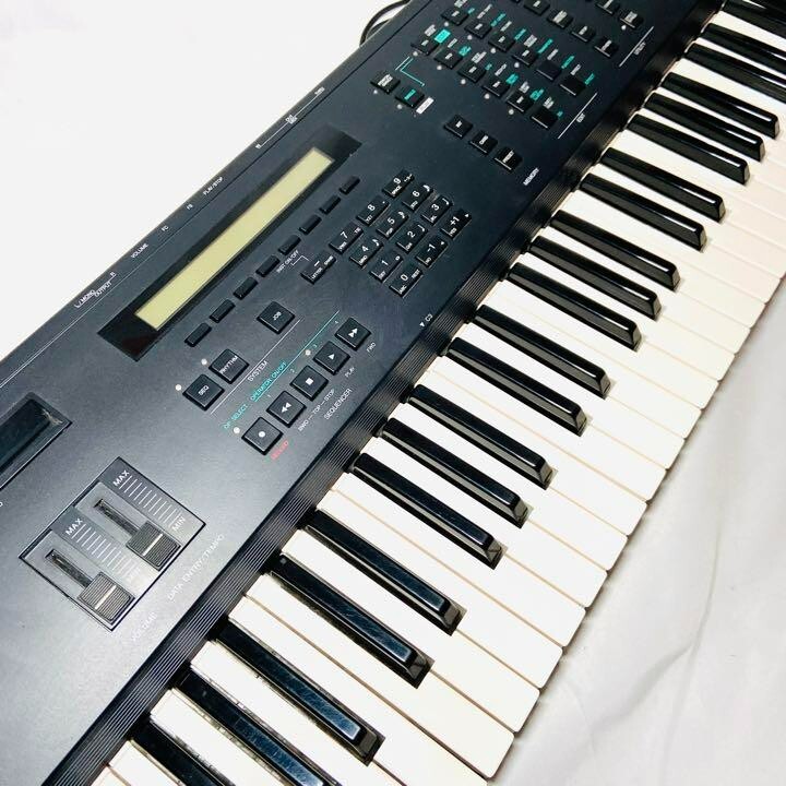 Yamaha V50 Synthesizer FM Retro | eBay