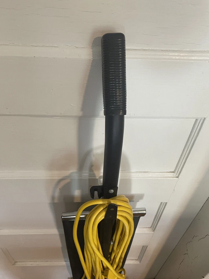 Aspirador de pó vertical comercial Koblenz U-80 Endurance perfeito usado ver fotos - Imagem 4 de 4