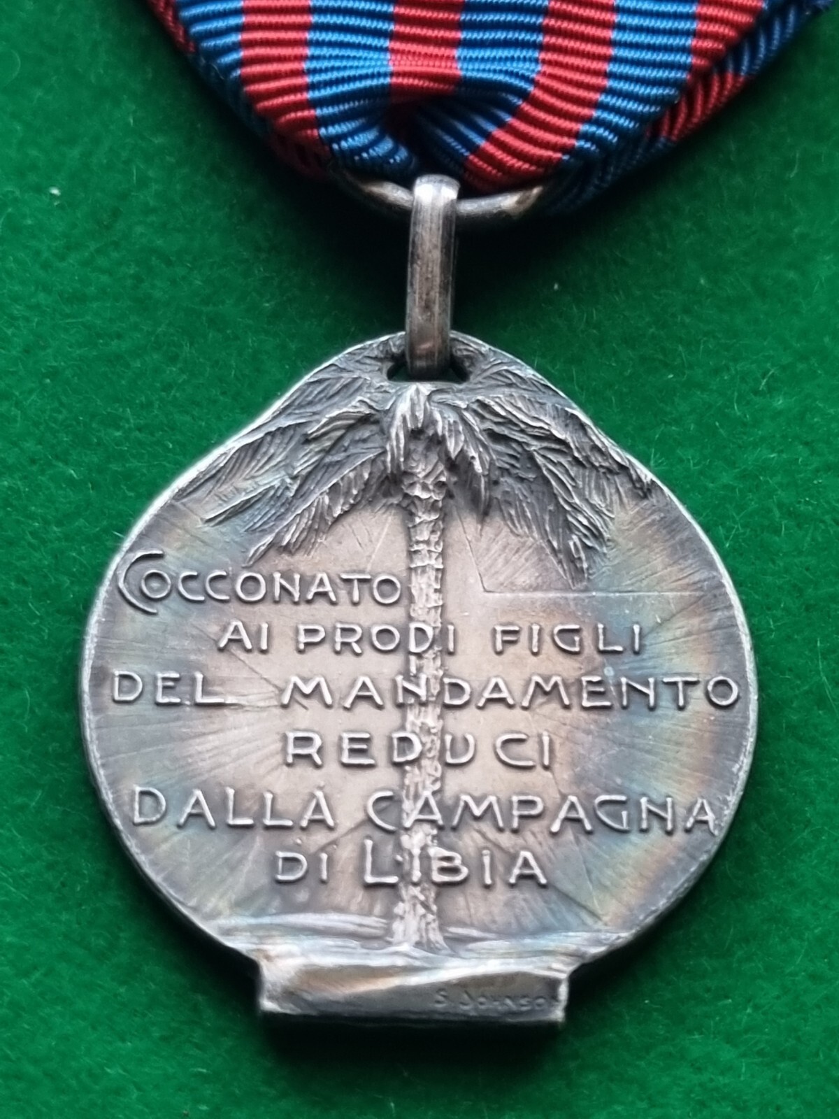Foto 6 di 23