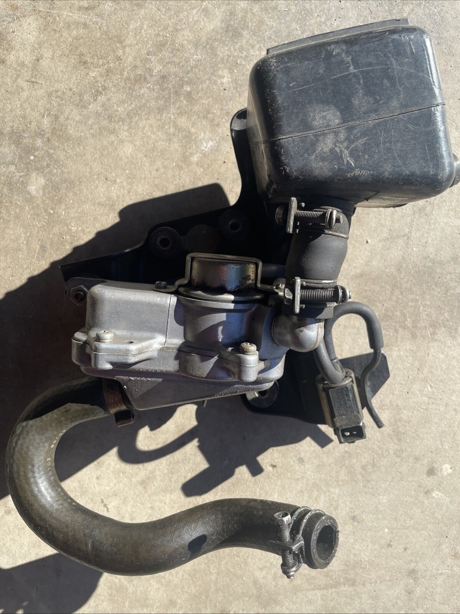 89-94 Nissan 240sx OEM Smog Air Pump Pulse Regulator Valve