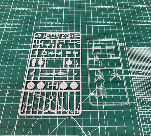 Amodel 4806 Modellbausatz 1:48 Jakowlew Jak-52 sowjetisches zweisitziges Kunstflugzeug - Bild 5 von 12
