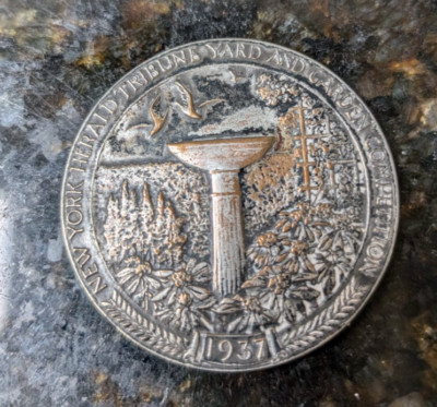 1937 NEW YORK HERALD TRIBUNE YARD AND GARDEN COMPETITION Medallion Medal