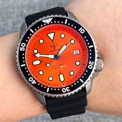 Titanium Diver Watch NH35A Automatic 200M Sapphire Glass Black Ceramic Bezel
