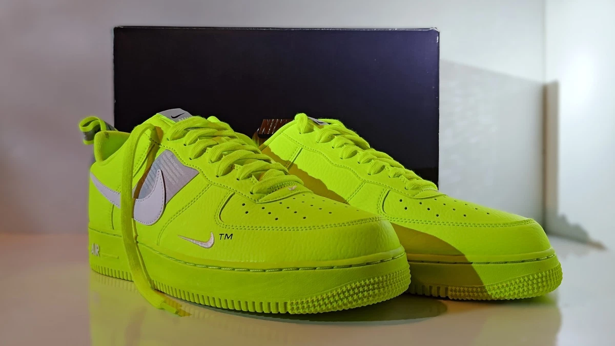 Nike Air Force 1 LV8 Utility Low Black Volt for Sale