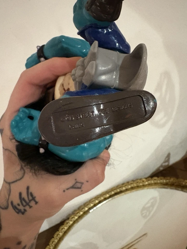 Figura de acción Rox 1995 Street Sharks de colección - Street Wise Designs pelo rockero Foto 4 de 4