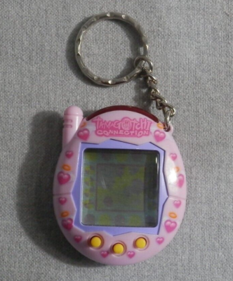 Bandai Hearts w/ Halo & Angel Wings Tamagotchi Connection 2004 V3