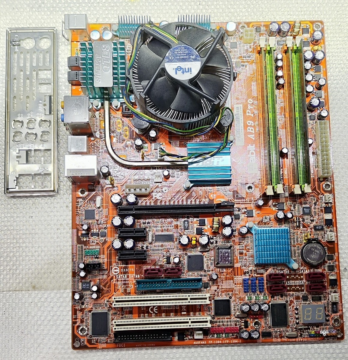 ABIT AB9 Pro Motherboard Bundle: Core Duo E6750, 4GB DDR2, IO Shield