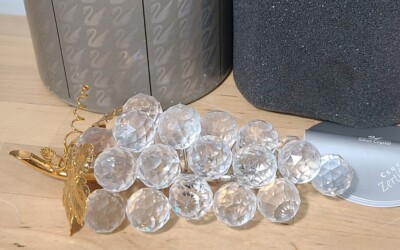 Swarovski Bunch Of Faceted Crystal Gold Leaf Grapes #011864 w/ Box