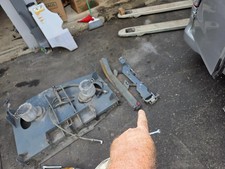 OEM TENNANT M17 EC H20 Scrub Head Side Squeegee Group, Left Hand 9013757 1216951