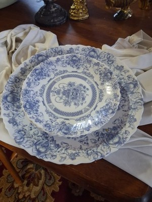 Arcopal France Honorine Blue & White Floral Salad/Appetizer Plates Set Of 8