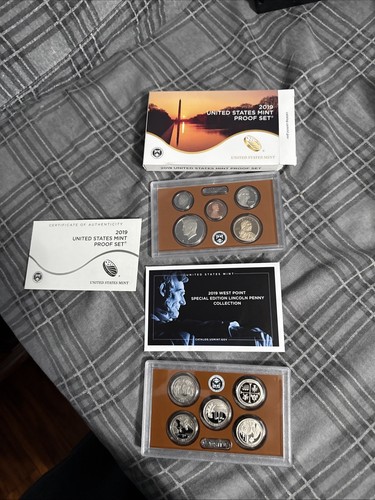2019 - USA U.S. MINT PROOF SET - 11 MÜNZEN - 2019 - W PROOF CENT -ORIG. BOX & C.O.A. - Bild 1 von 1