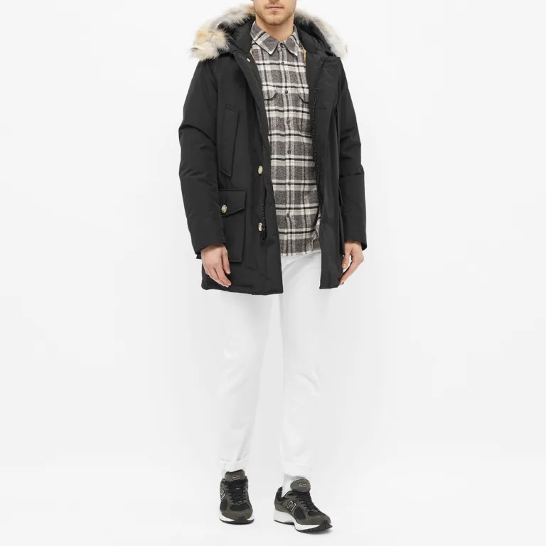 Woolrich Arctic Parka In Ramar With Detachable Fur Trim Black image 5