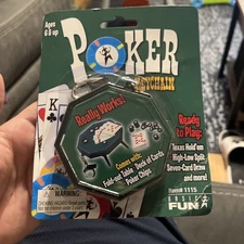 BASIC FUN POKER GAME KEY CHAIN-MINIATURE WORKING POKER TABLE AND CHIPS+CARDS-NEW