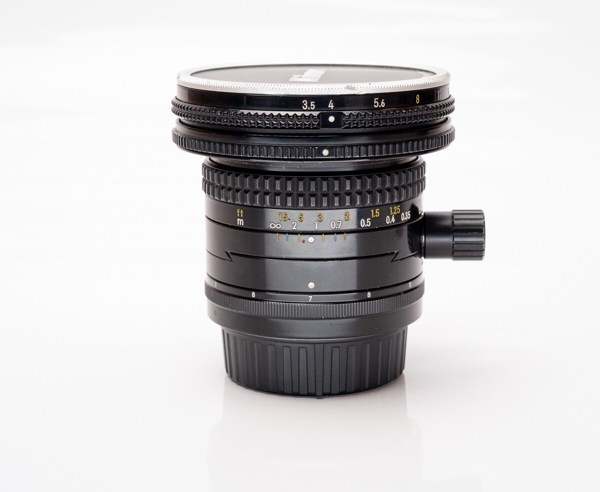 Nikon   PC Nikkor 28mm F3.5 Fマウント PC Nikkor 28mm f3.5 shift-lens on Hasselblad X2D