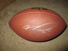 San Francisco 49ers VERNON DAVIS Signed NFL Football