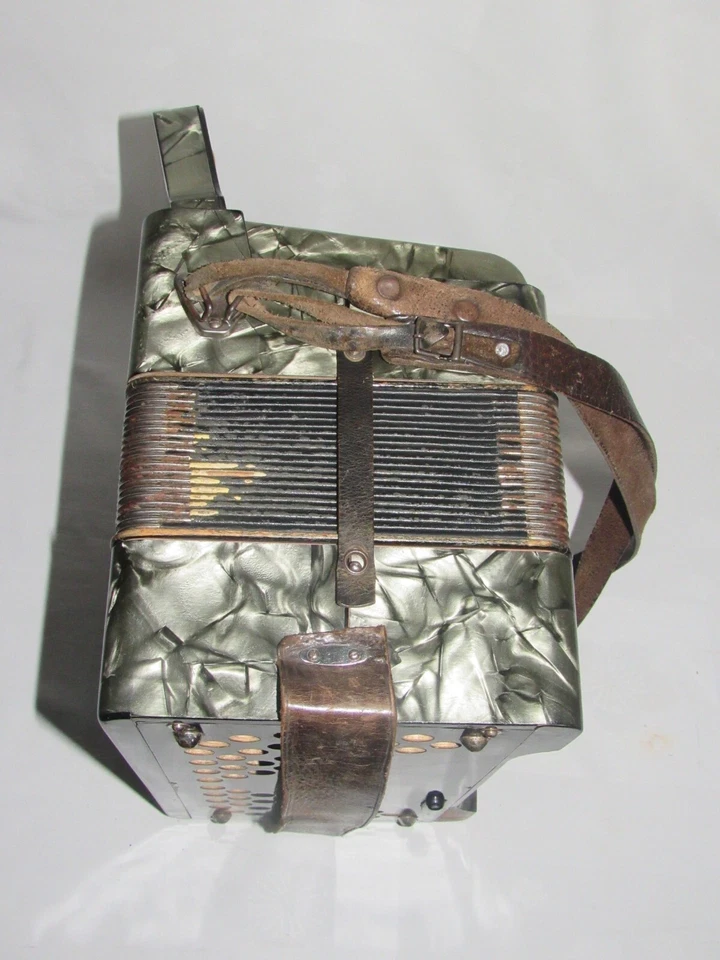 09J9 ANCIEN INSTRUMENT DE MUSIQUE ACCORDEON HOHNER CLUB II B VICTORIA BON ETAT - Photo 3/4