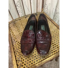 Cole Haan: vintage leather loafers in a crocodile patterned leather