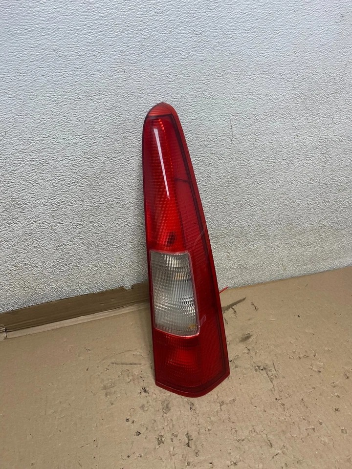 1998-2000 Volvo XC70 V70 Right Passenger RH Side Tail Light Upper Oem U1240 DW - Image 3 of 4