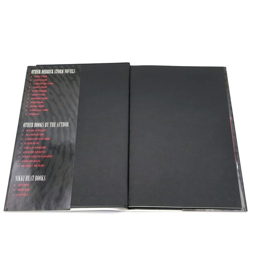 Castle: Richard Castle's Deadly Storm HC Hard Cover Marvel Brian Michael Bendis - Picture 4 of 5