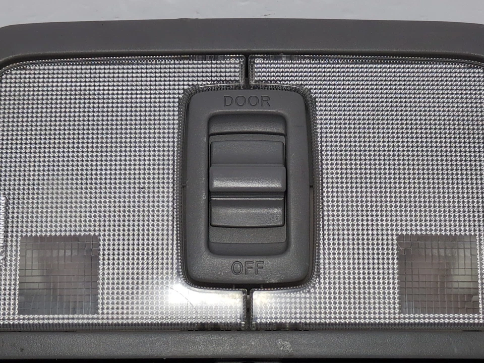 Toyota Rav4 2006-2012 consola superior almacenamiento domo mapa luz con interruptor techo corredizo Foto 4 de 4