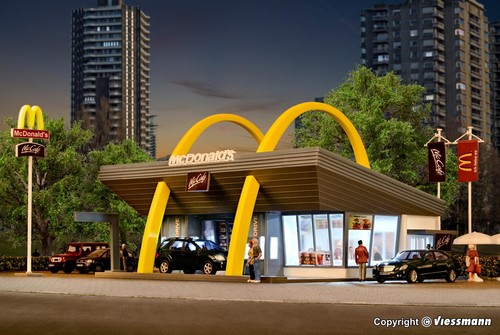 Vollmer 43634 HO (1:87) / OO (1:76) McDonald's restaurant with McDrive kit - Picture 2 of 4