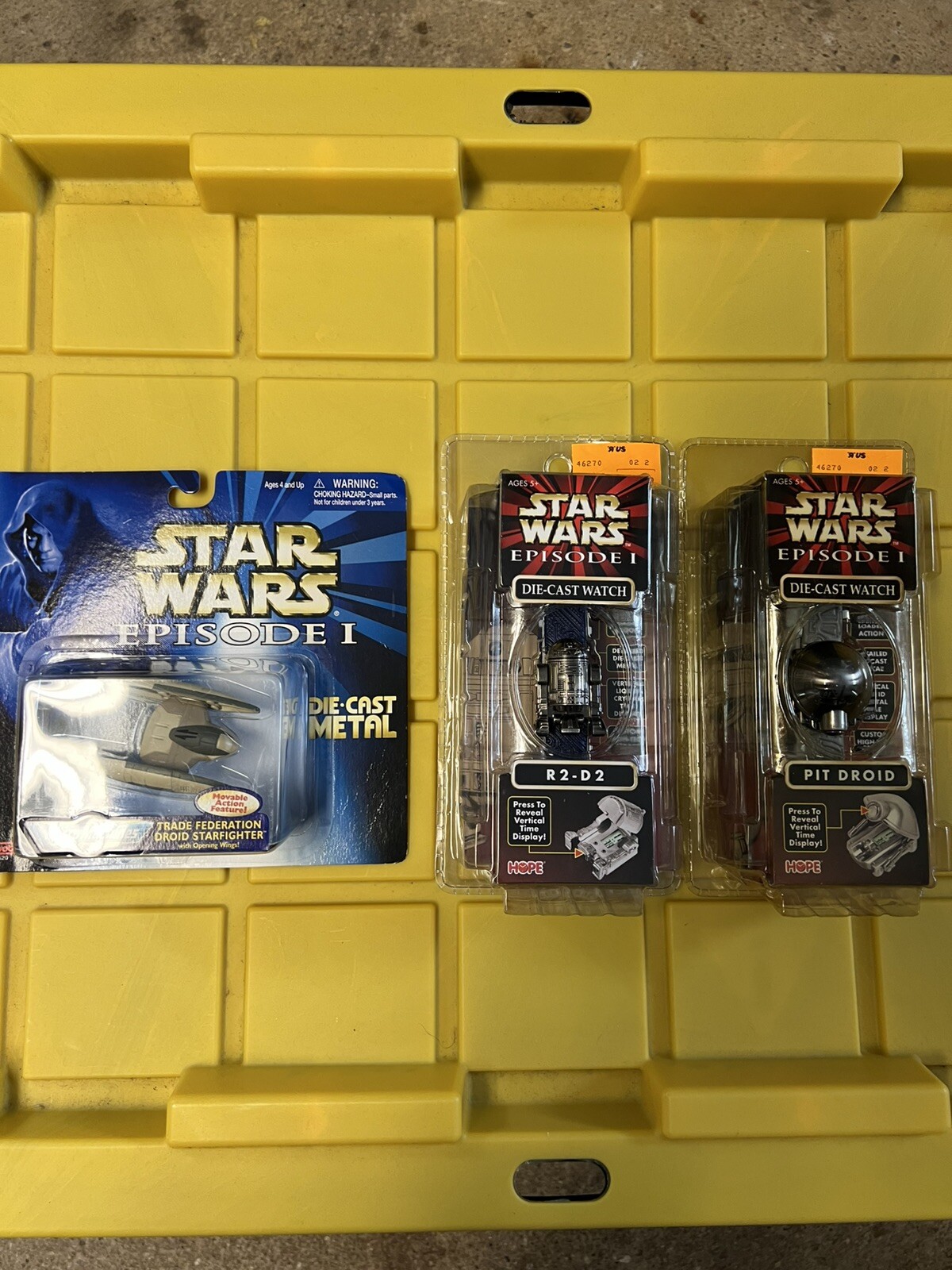 1999 Star Wars Episode 1 R2D2 Pit Droid Die-Cast Watch with Star Fighter