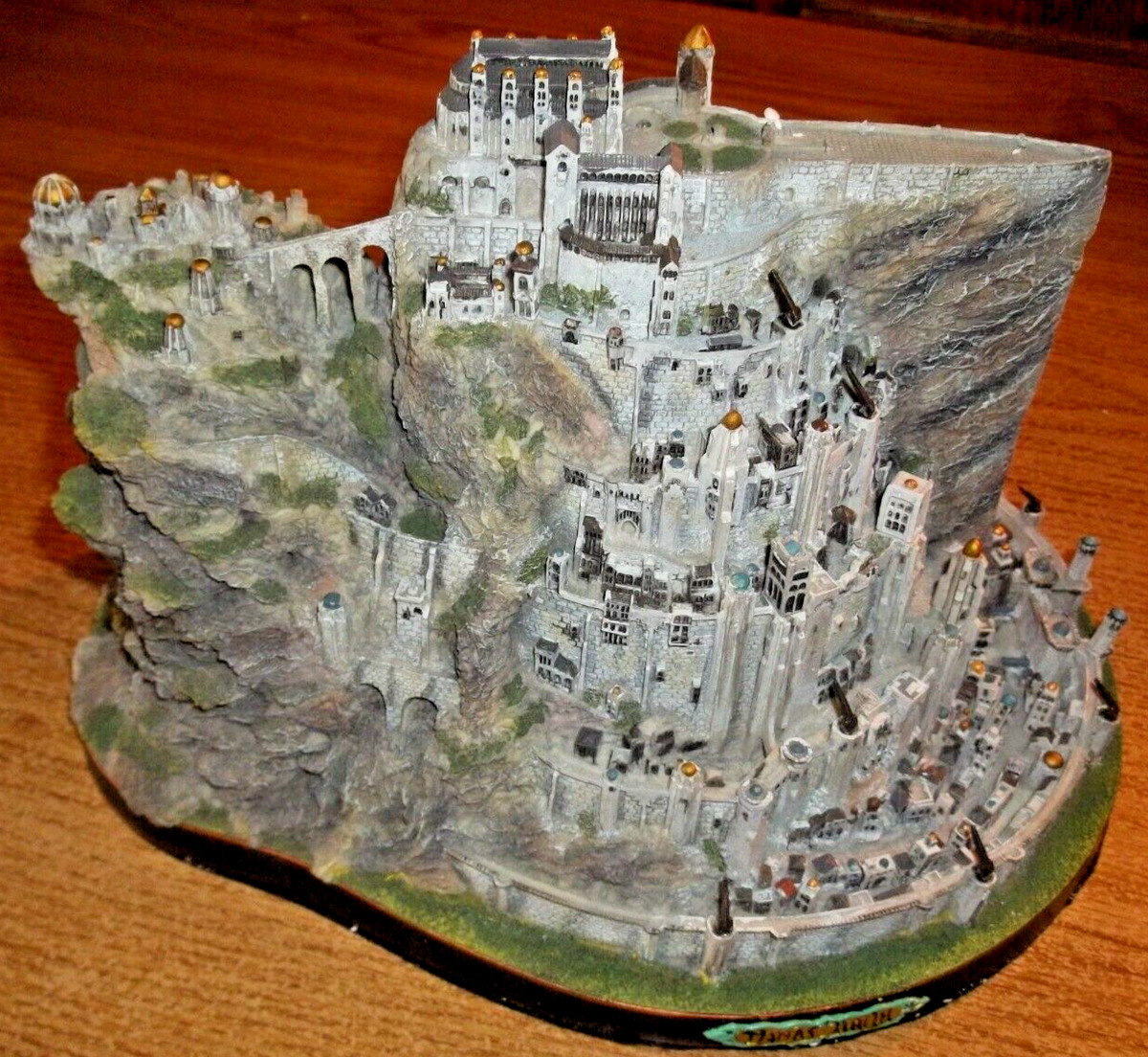 Amazing Minas Tirith Diorama : r/lotr