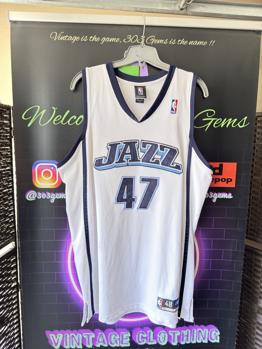 JAZZ KIRILENKO ユニフォーム　NBA バスケシャツ　バスケ Amazon.com: Mitchell & Ness Andrei Kirilenko Utah Jazz 2009
