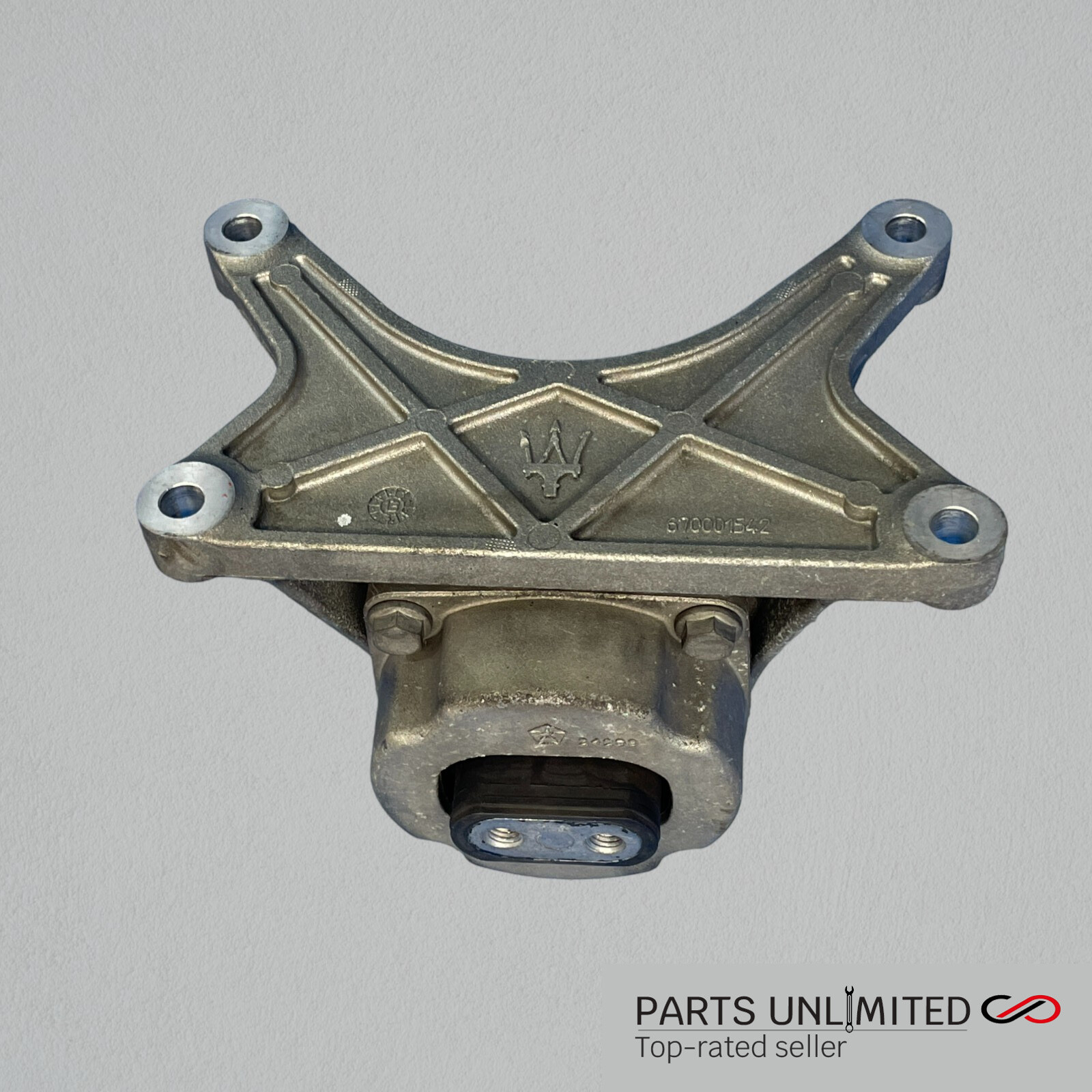 14-17 Maserati Ghibli M157 OEM automatic transmission gear box mount bracket
