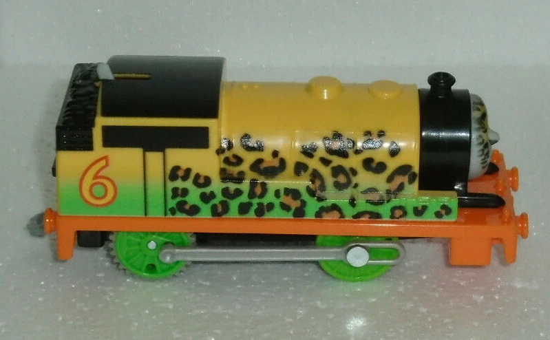 Percy Animal Print Engine Thomas & Friends Trackmaster Motorized WORKS - Image 4 of 4