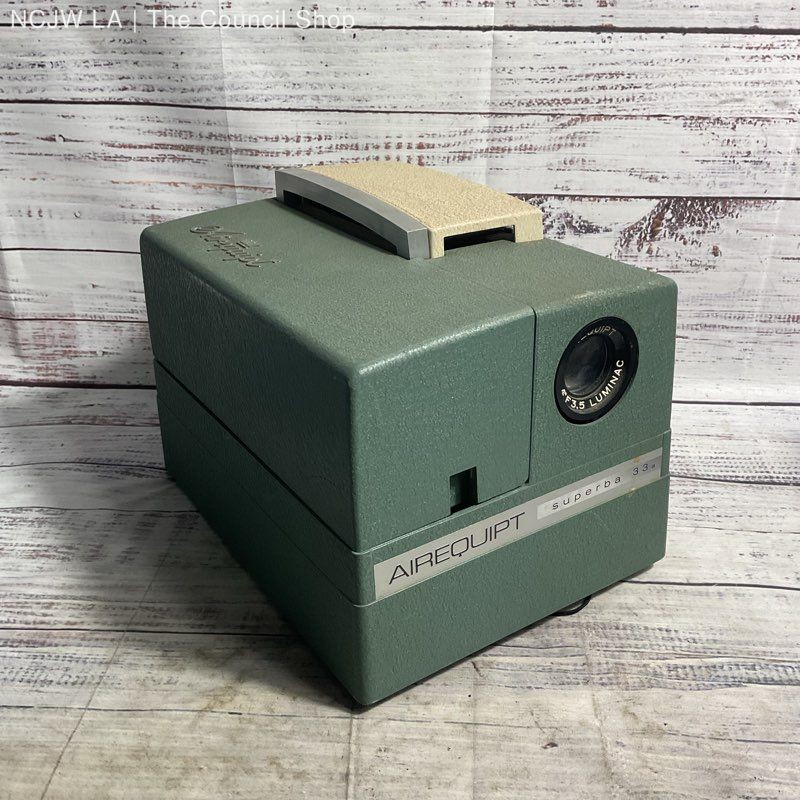 VTG. AirEquipt Superba 33A Green Tabletop 35mm Slide Projector