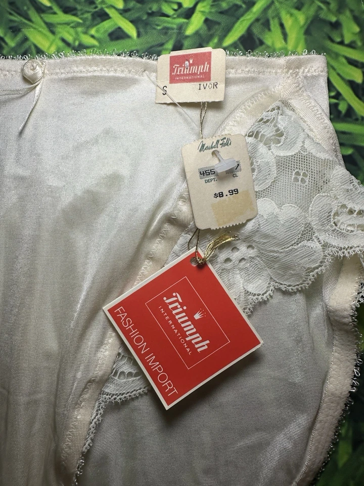 NWT Vintage 80s Triumph Panties S Ivory Nylon Lace Hi Cut USA Marshall Field’s  - Image 2 of 4