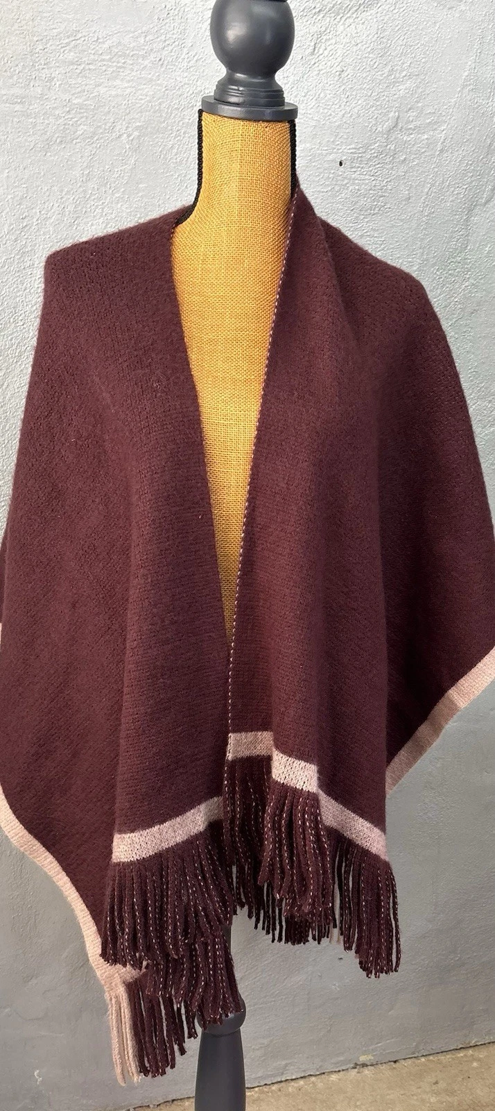 VINCE CAMUTO Fringed Shawl/Wrap Burgundy One Size Boho Preppy Outdoors