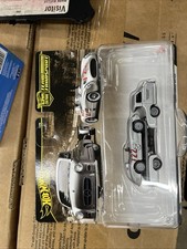 Hot Wheels 1/64 Mercedes-Benz 300 SLR Renntransporter Team Transport Silver