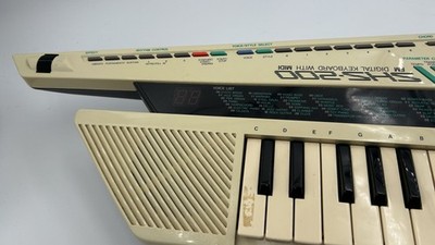Yamaha Shs-200 FM Digital Keyboard With Midi Keytar SHS200 for